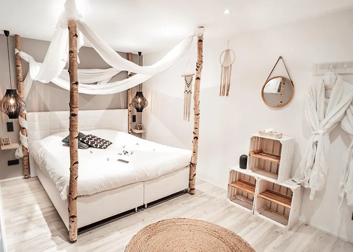 Holiday Home Wonderland With Private Spa/Wellness